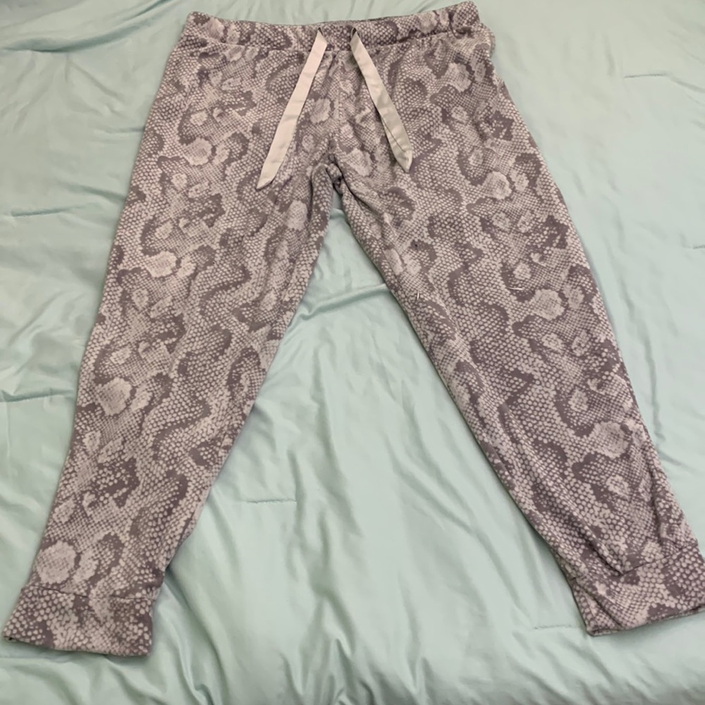 pajama pants size XL